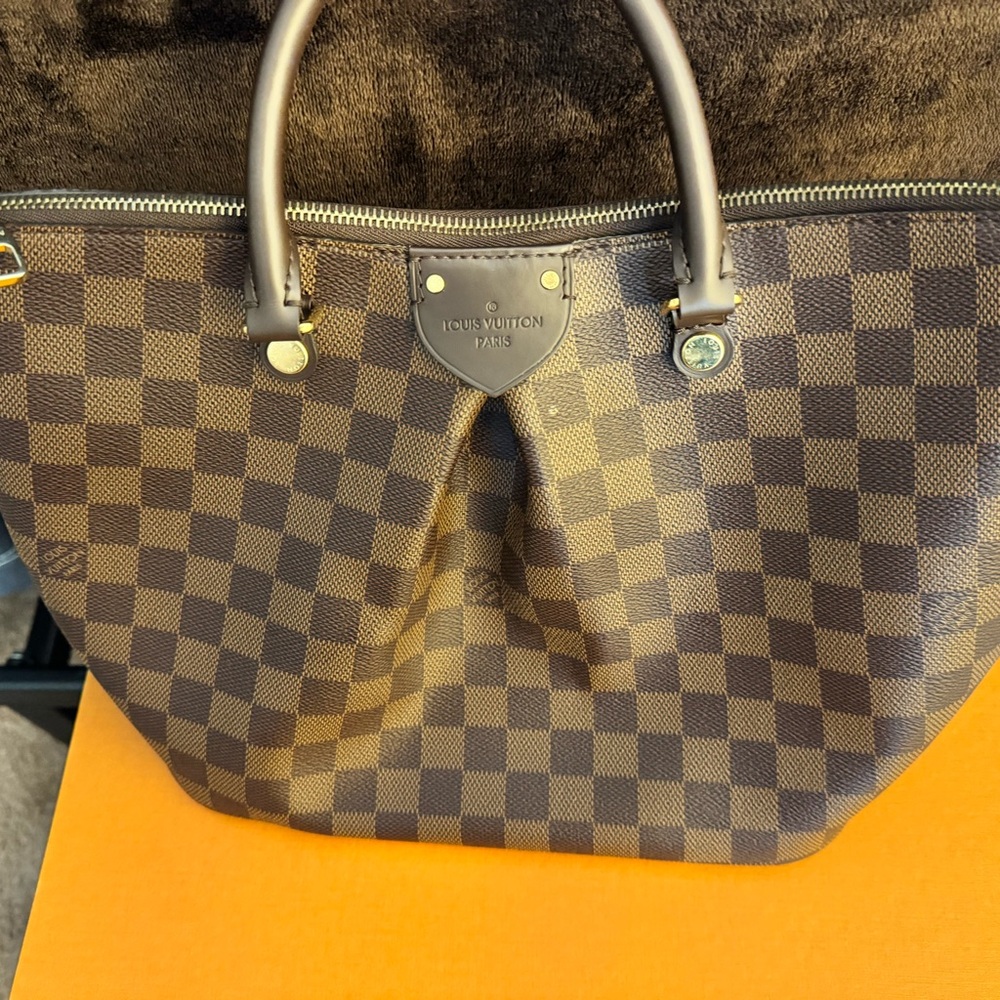 Louis Vuitton Damier Ebene Tote Bag